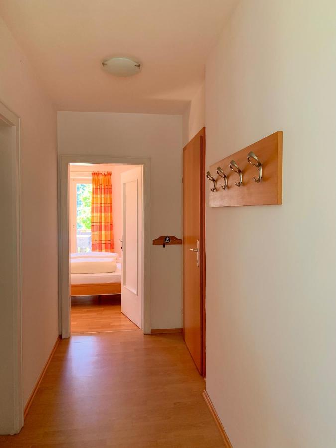 Garni Rika Bed & Breakfast Parcines Eksteriør bilde
